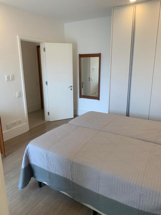 Flat Com 65 Metros; Sala; Duas Suites; Cozinha Recem-Reformado Rio de Janeiro Exterior foto