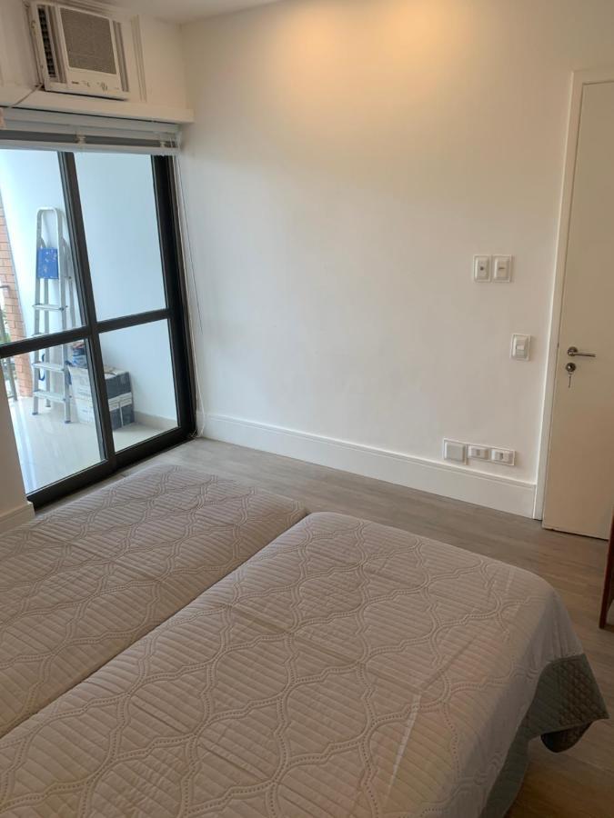Flat Com 65 Metros; Sala; Duas Suites; Cozinha Recem-Reformado Rio de Janeiro Exterior foto