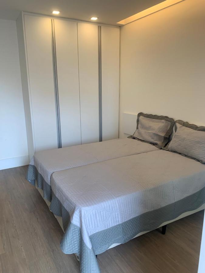 Flat Com 65 Metros; Sala; Duas Suites; Cozinha Recem-Reformado Rio de Janeiro Exterior foto