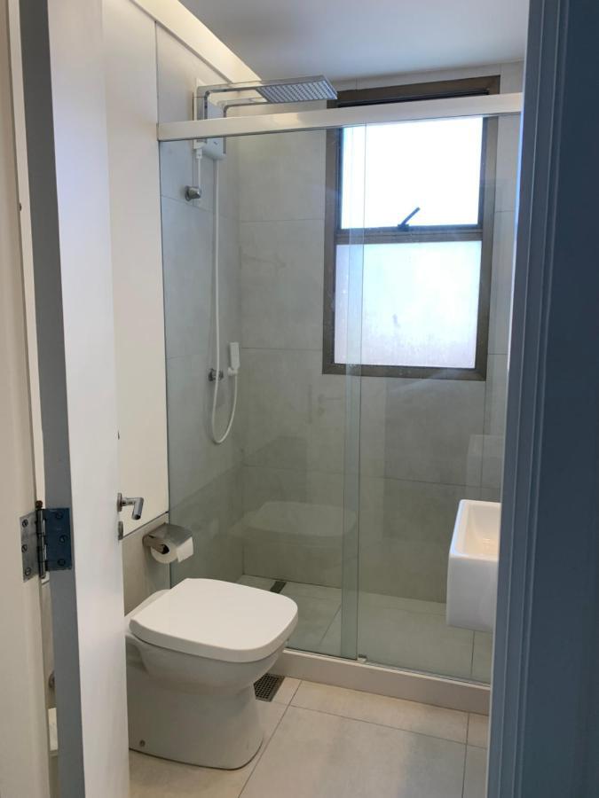 Flat Com 65 Metros; Sala; Duas Suites; Cozinha Recem-Reformado Rio de Janeiro Exterior foto